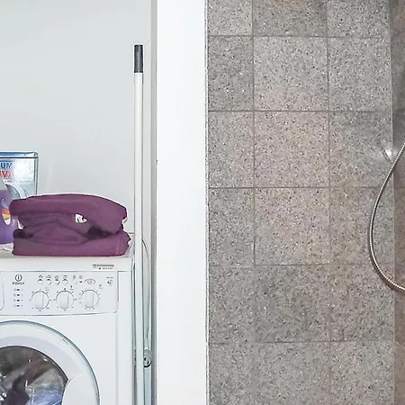 Appartement Cozy In With Kitchen Hejls